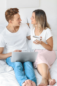 深田詠美 早期：她的成长历程与作品回顾